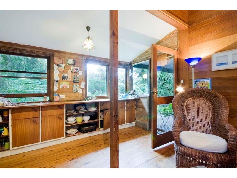 16 Buttenshaw Drive, Coledale NSW 2515