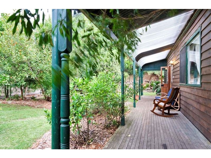 16 Buttenshaw Drive, Coledale NSW 2515