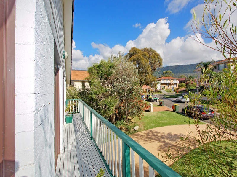 17 Seabreeze Place, Thirroul NSW 2515