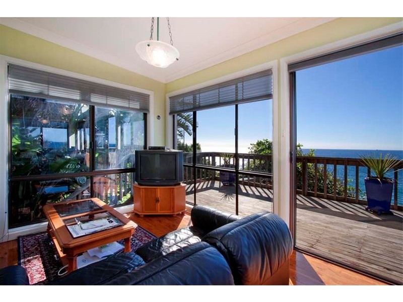 631 Lawrence Hargrave Drive, Wombarra NSW 2515