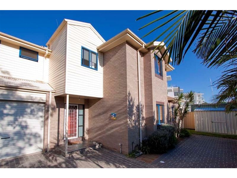 4 Station Street, Thirroul NSW 2515