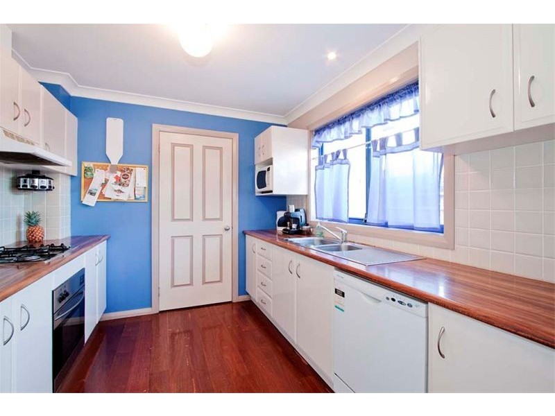 4 Station Street, Thirroul NSW 2515