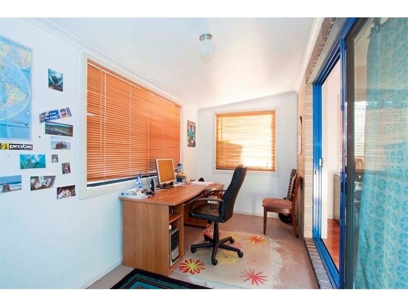 4 Station Street, Thirroul NSW 2515