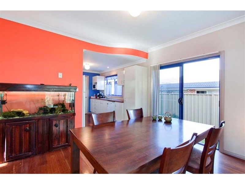 4 Station Street, Thirroul NSW 2515