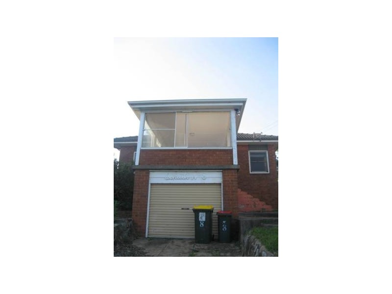 8 Corbett Avenue, Thirroul NSW 2515