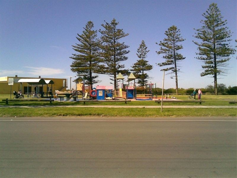 6A Trinity Row, Bulli NSW 2516