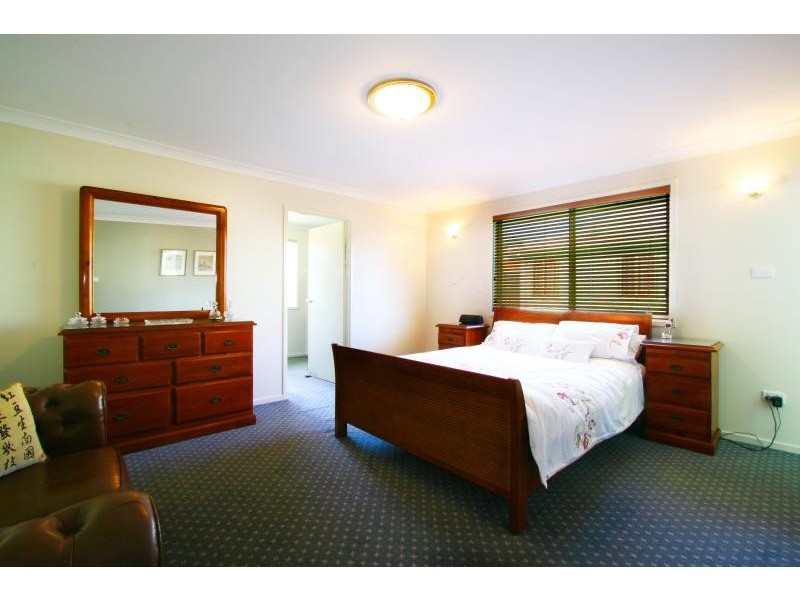 13 Godolphin Street, Bulli NSW 2516