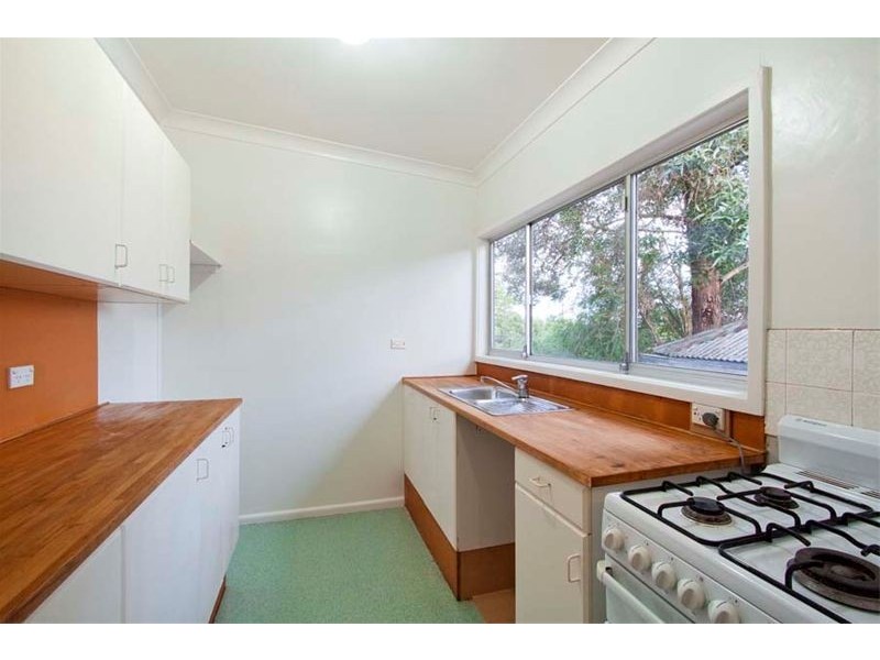 10 Wrexham Road, Thirroul NSW 2515
