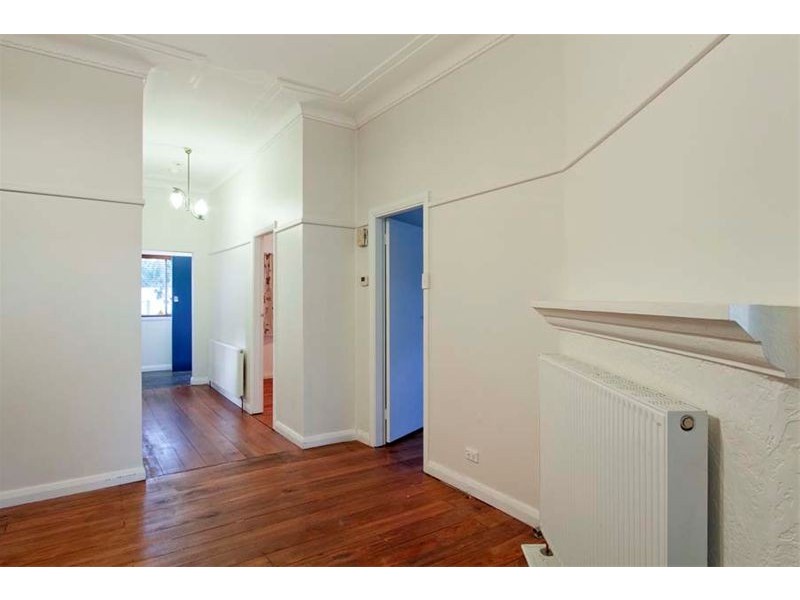 10 Wrexham Road, Thirroul NSW 2515