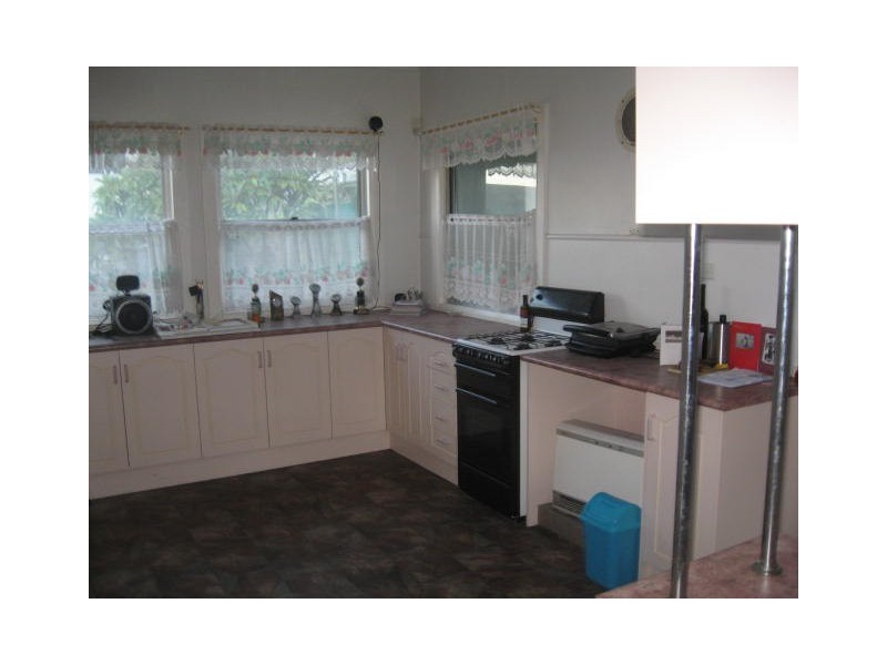 11 Elanora Place, Coledale NSW 2515