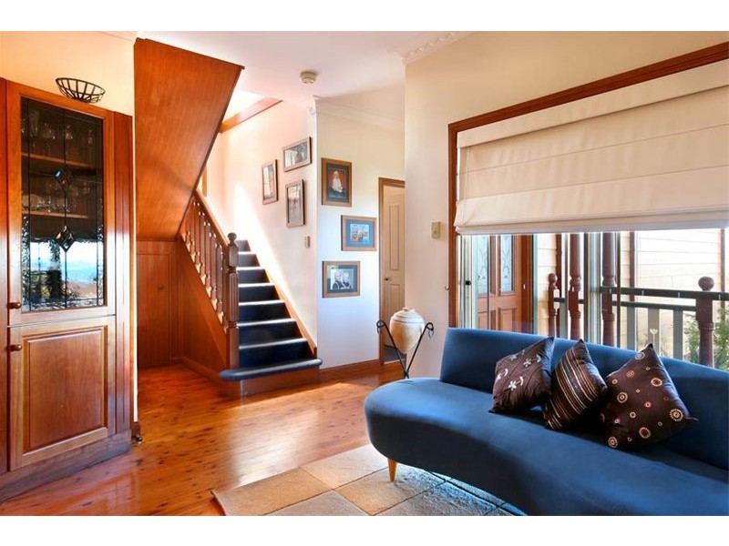 10 Hicks Road, Thirroul NSW 2515