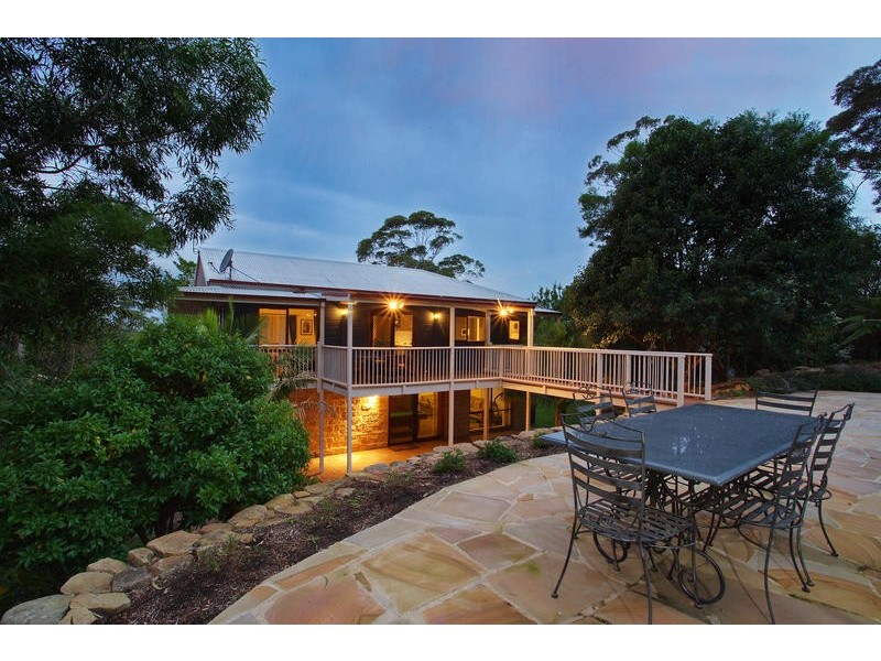 7 Parkwood Grove, Thirroul NSW 2515
