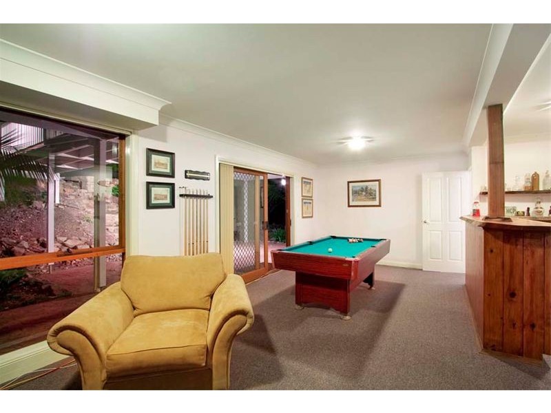 7 Parkwood Grove, Thirroul NSW 2515