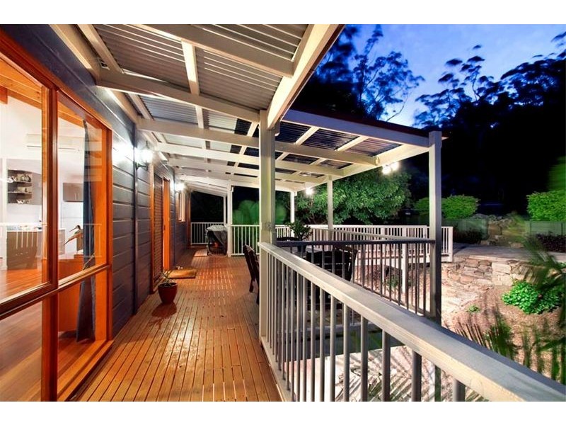 7 Parkwood Grove, Thirroul NSW 2515