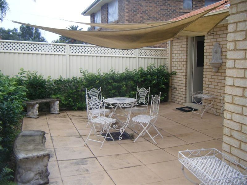 18 Bath Street, Thirroul NSW 2515