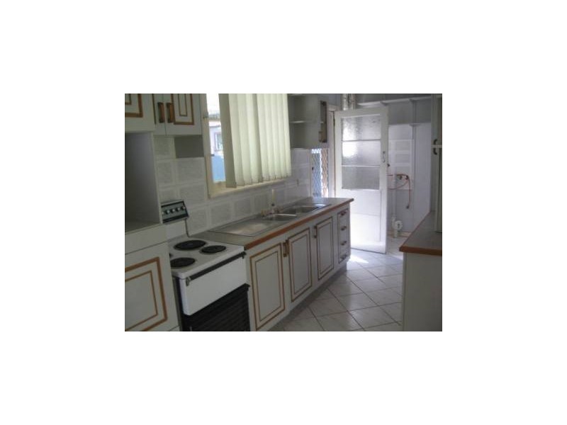 64 Phillip Street, Thirroul NSW 2515