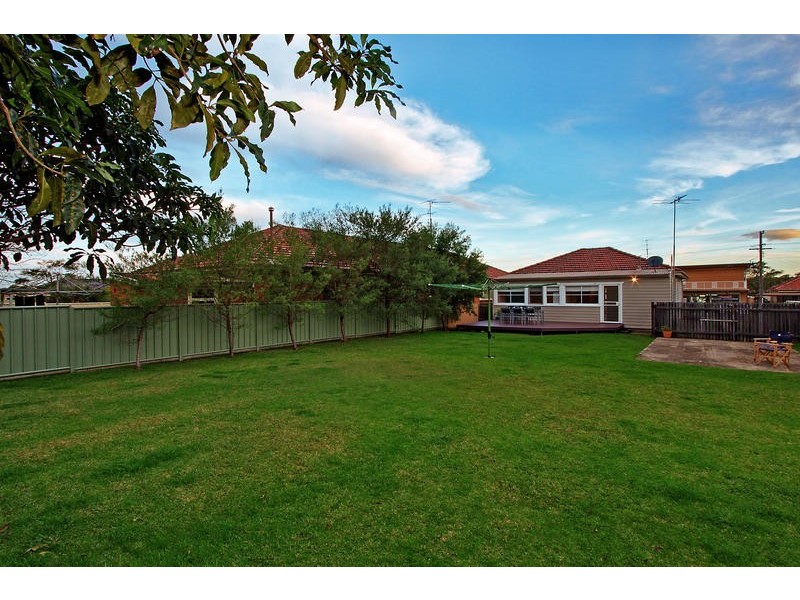 54 Balgownie Road, Fairy Meadow NSW 2519