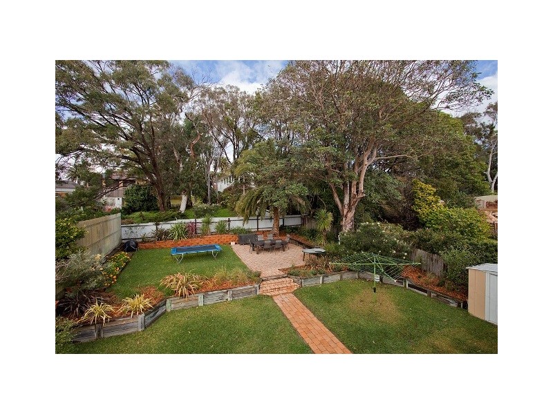 27 Hutton Avenue, Bulli NSW 2516
