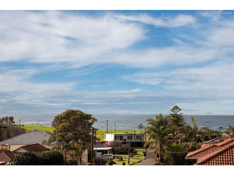 27 Hutton Avenue, Bulli NSW 2516