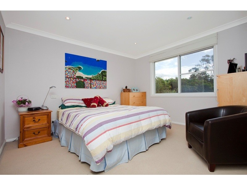 27 Hutton Avenue, Bulli NSW 2516