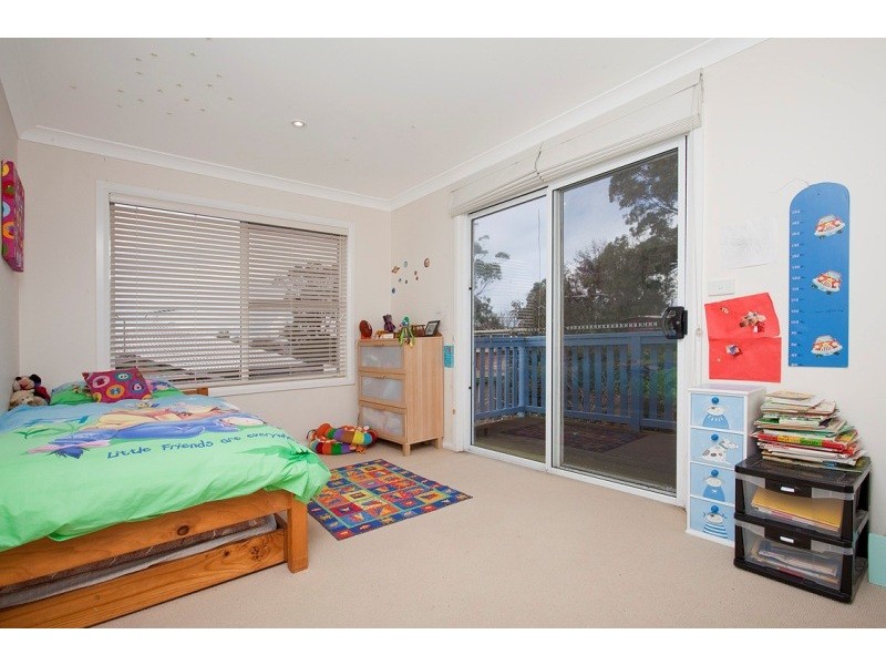 27 Hutton Avenue, Bulli NSW 2516