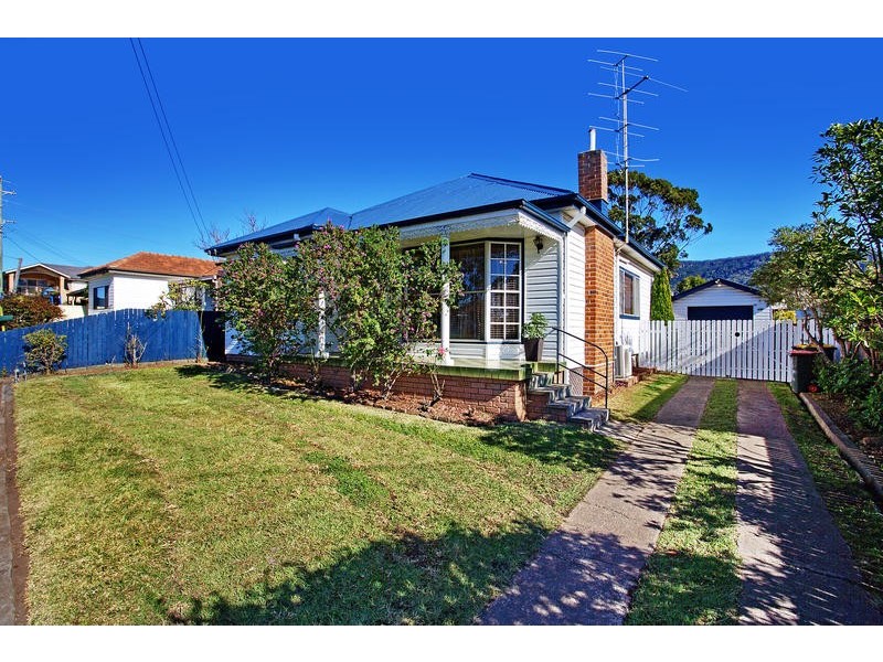 60 Brompton Road, Corrimal NSW 2518