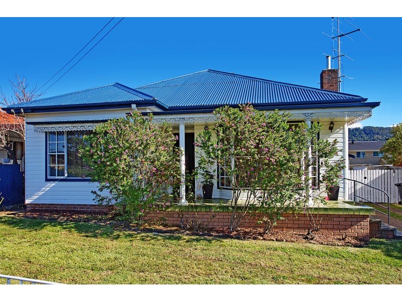 60 Brompton Road, Corrimal NSW 2518