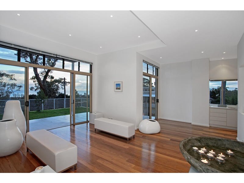 2/3 Seaview Terrace, Thirroul NSW 2515