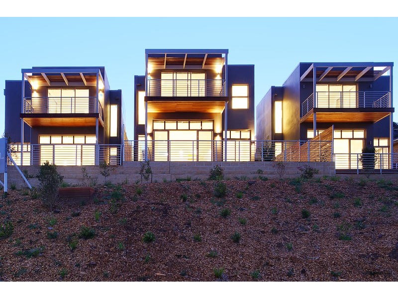2/3 Seaview Terrace, Thirroul NSW 2515