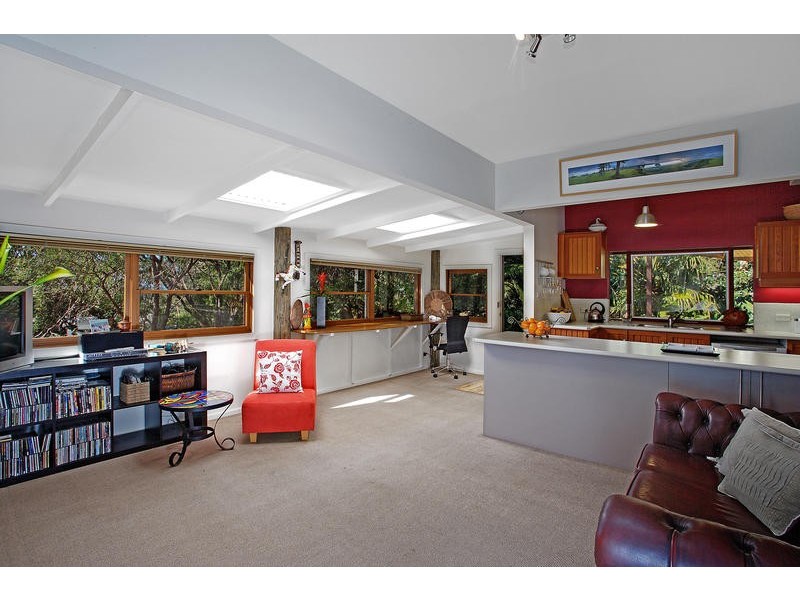 4 Coast Street, Thirroul NSW 2515