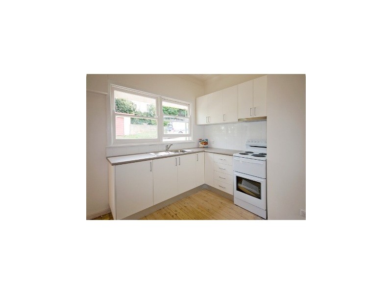 4/5 Virginia Terrace, Thirroul NSW 2515