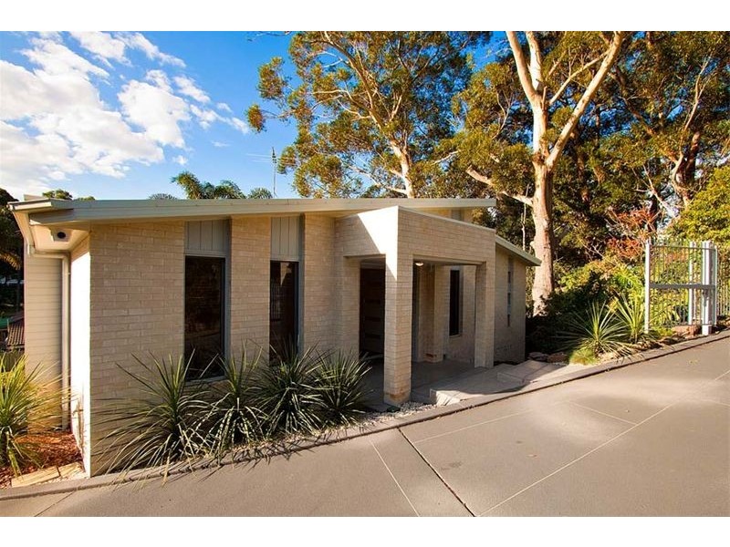 10 Gumtree Lane, Thirroul NSW 2515