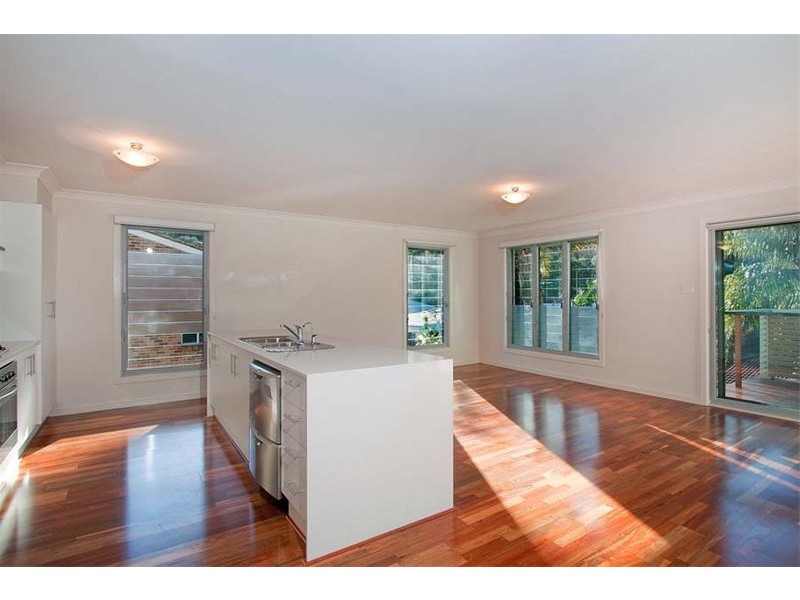 10 Gumtree Lane, Thirroul NSW 2515