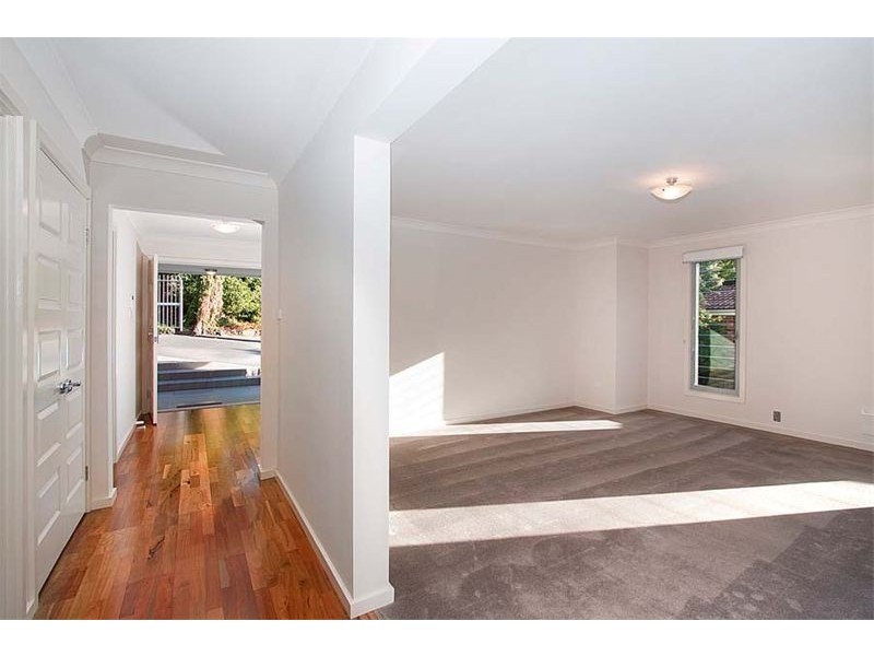 10 Gumtree Lane, Thirroul NSW 2515