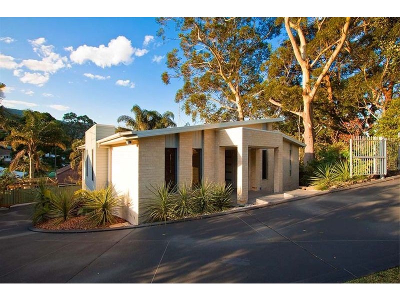 10 Gumtree Lane, Thirroul NSW 2515