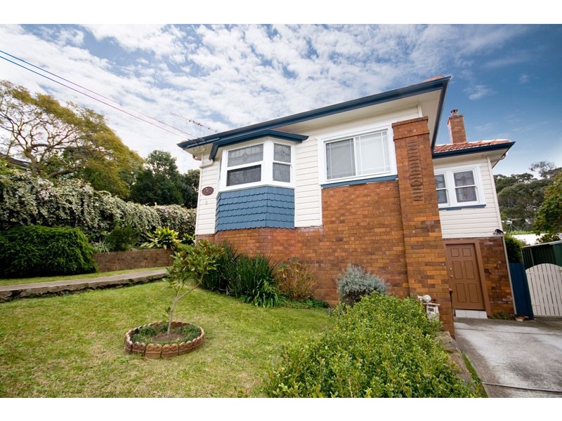 8 Virginia Terrace, Thirroul NSW 2515