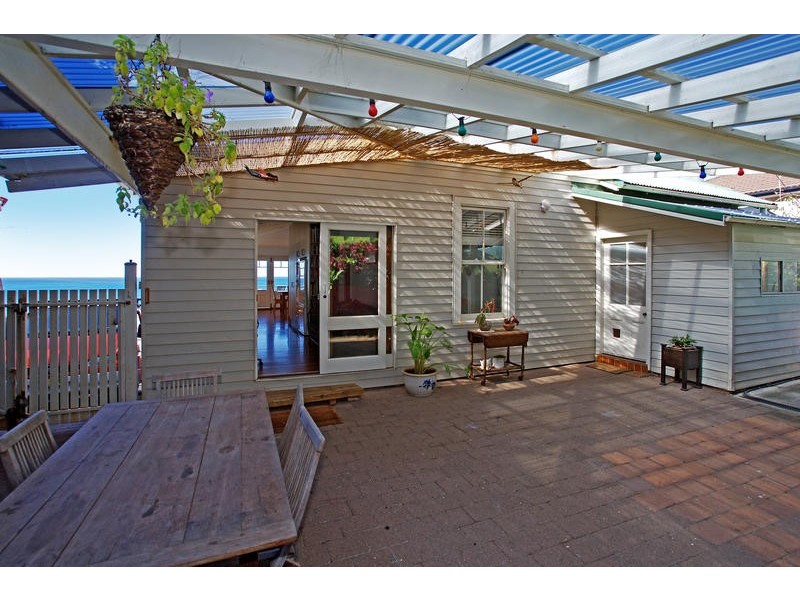 142 Lawrence Hargrave Drive, Austinmer NSW 2515