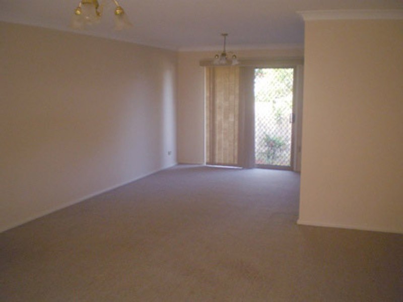 6/42 George Street, Thirroul NSW 2515