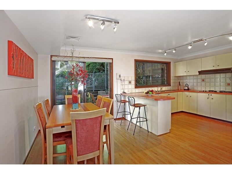 6 Cornock Avenue, Thirroul NSW 2515