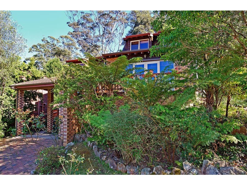 6 Cornock Avenue, Thirroul NSW 2515