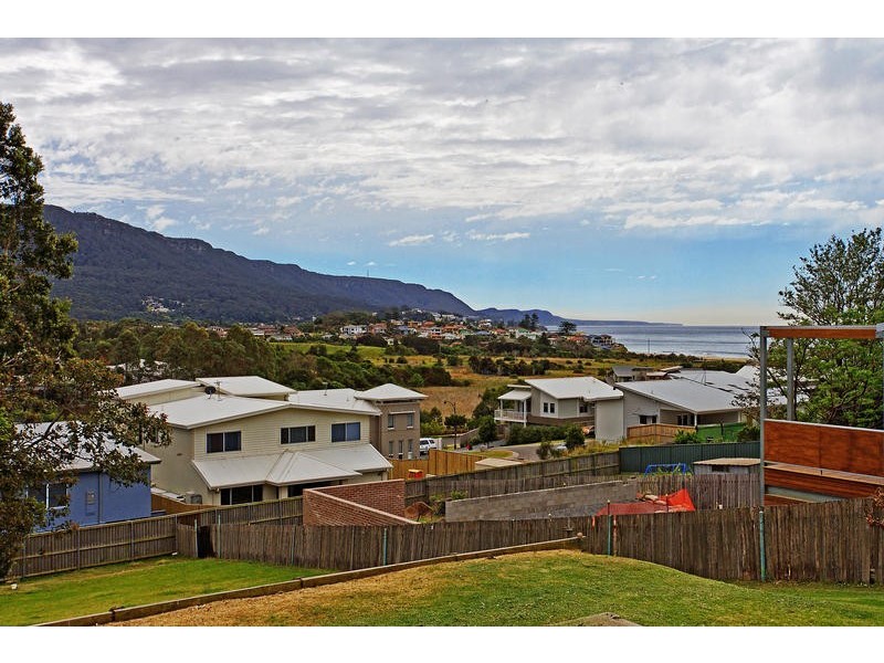 24 O’Brien Street, Bulli NSW 2516