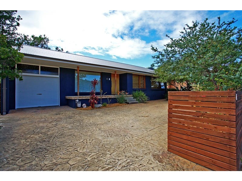 41 Thompson Street, Woonona NSW 2517