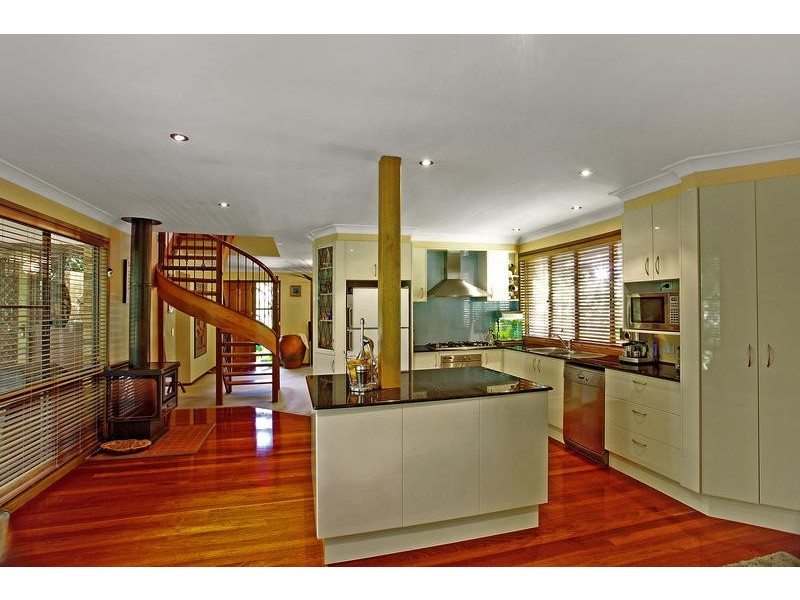 19 Cornock Avenue, Thirroul NSW 2515