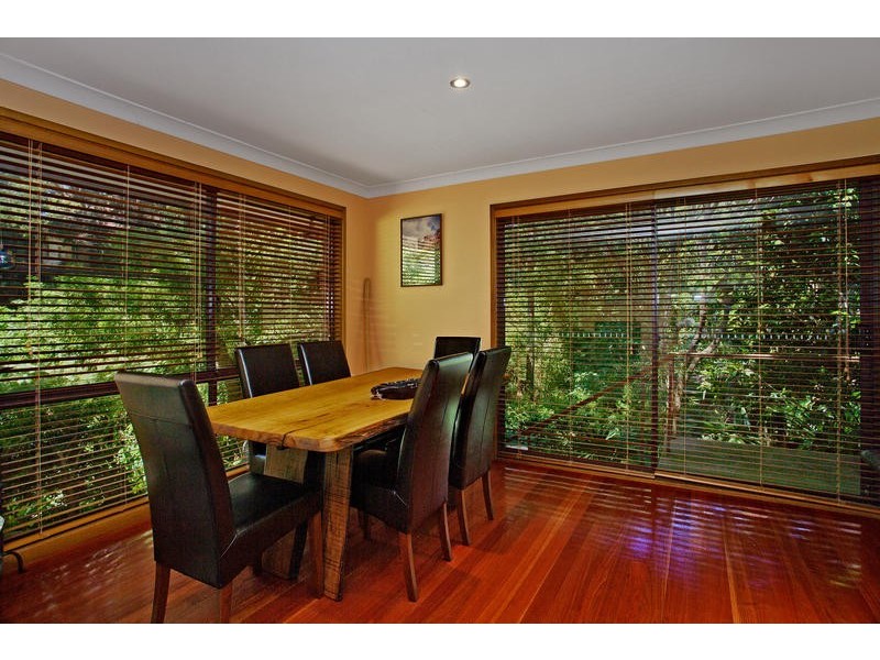 19 Cornock Avenue, Thirroul NSW 2515