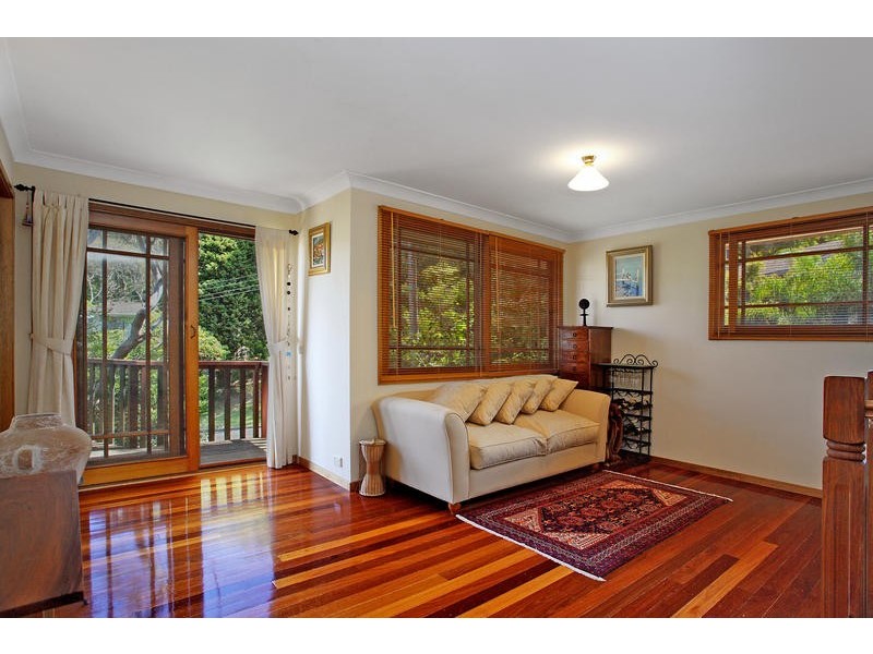 19 Cornock Avenue, Thirroul NSW 2515