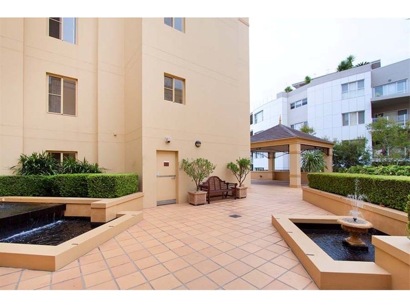 15/2-8 Harbour Street, Wollongong NSW 2500