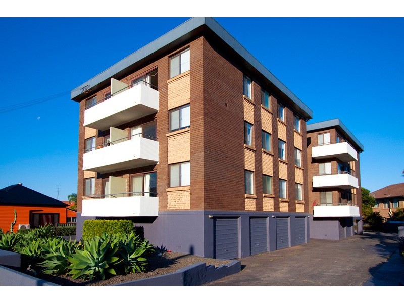 1/223 Lawrence Hargrave Drive, Thirroul NSW 2515
