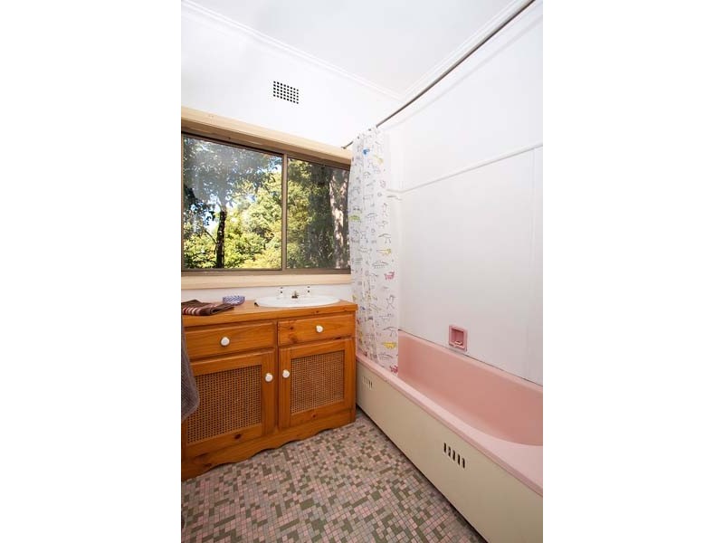 42 Asquith Street, Austinmer NSW 2515