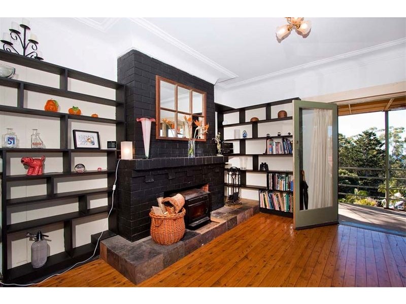 42 Asquith Street, Austinmer NSW 2515