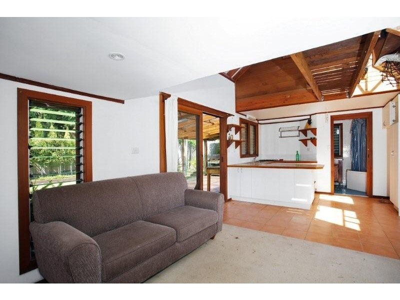 39 Benelong Street, Bulli NSW 2516